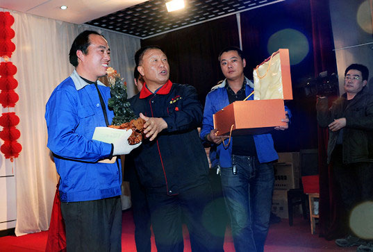 少妇AAA级久久久无码精品片