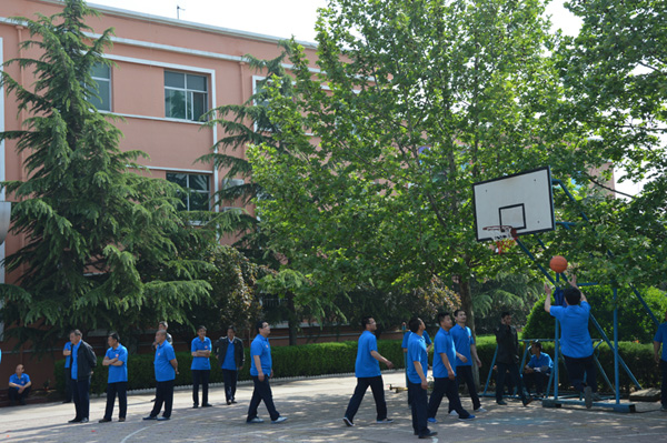 少妇AAA级久久久无码精品片