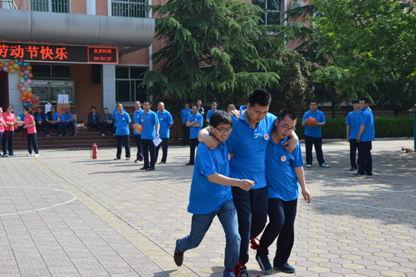 少妇AAA级久久久无码精品片