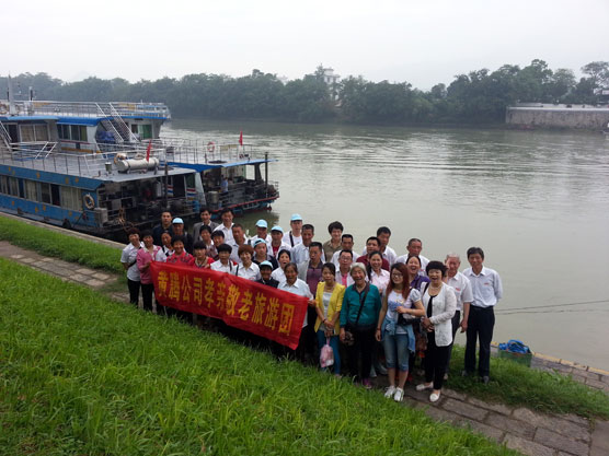 少妇AAA级久久久无码精品片