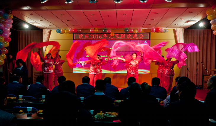 少妇AAA级久久久无码精品片