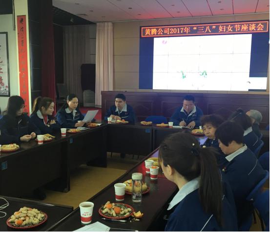 少妇AAA级久久久无码精品片