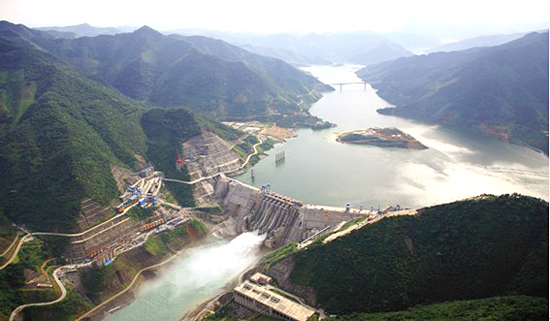 少妇AAA级久久久无码精品片