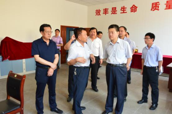 少妇AAA级久久久无码精品片