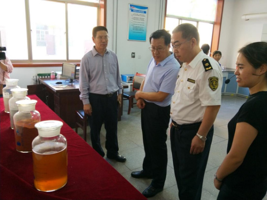 少妇AAA级久久久无码精品片