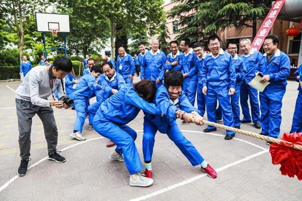 少妇AAA级久久久无码精品片