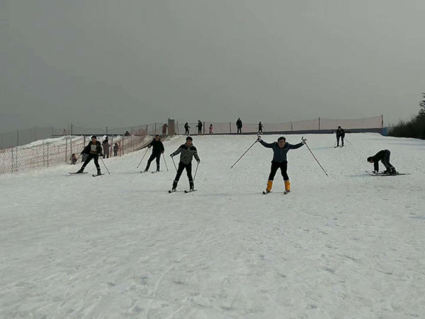 少妇AAA级久久久无码精品片